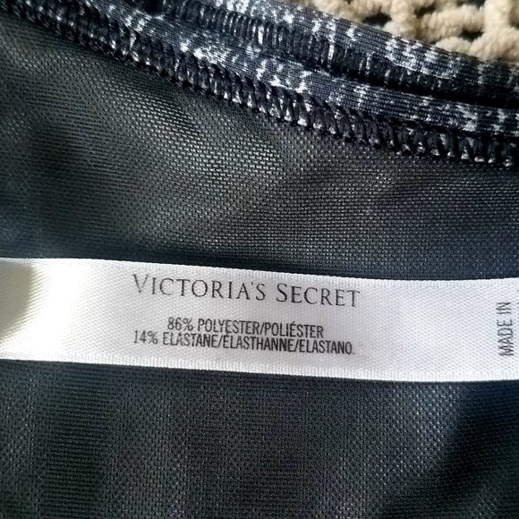 Victoria's Secret Sport Compression Sports Bras Size Medium (2 total) - Picture 12 of 13